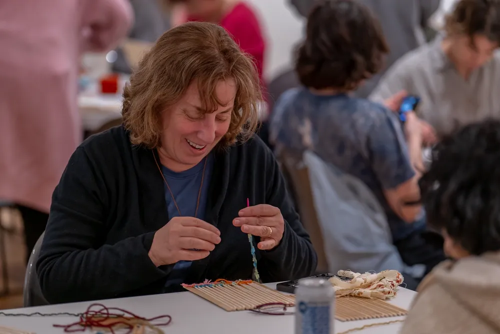 Weaving Stories: a Workshop for Craft in Chicago from the 1970s-80s and Beyond