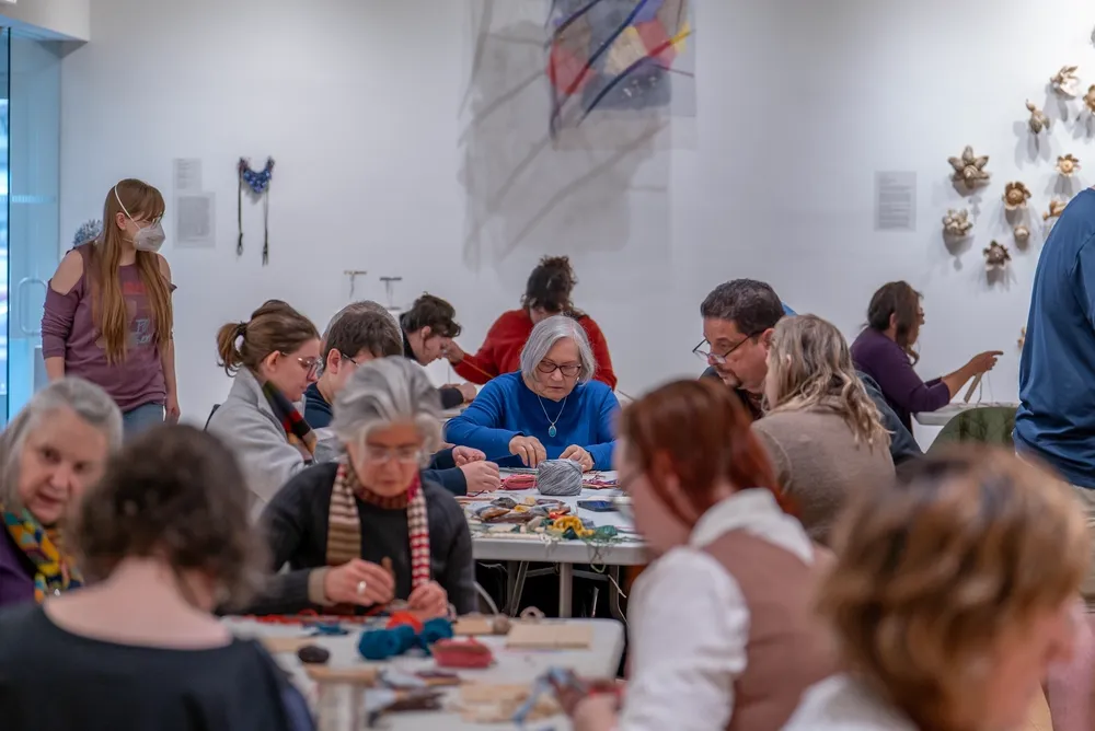 Weaving Stories: a Workshop for Craft in Chicago from the 1970s-80s and Beyond