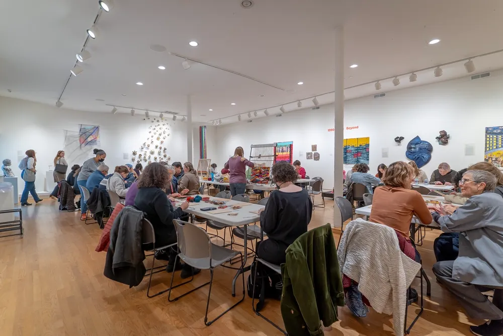 Weaving Stories: a Workshop for Craft in Chicago from the 1970s-80s and Beyond