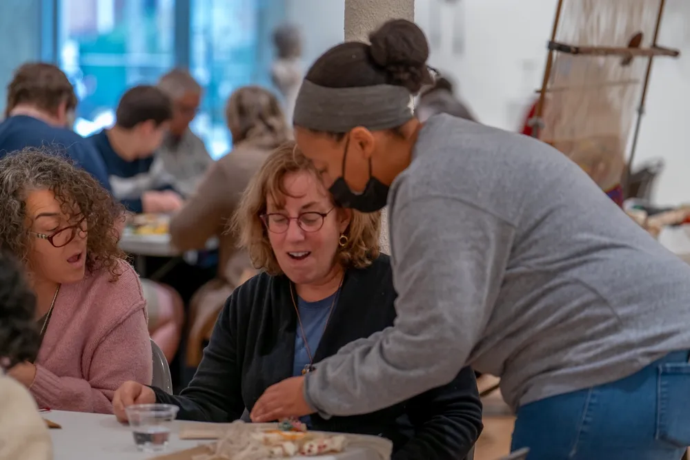 Weaving Stories: a Workshop for Craft in Chicago from the 1970s-80s and Beyond