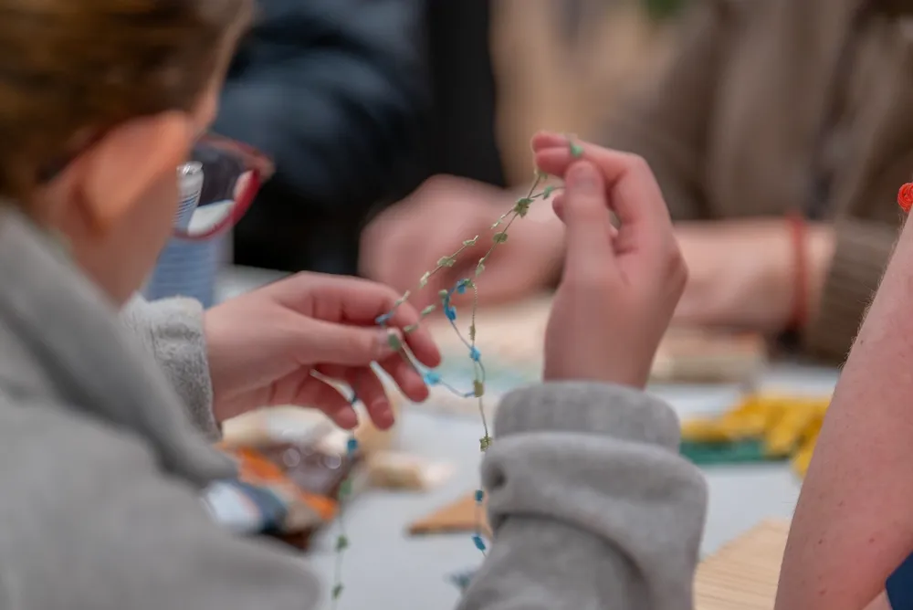 Weaving Stories: a Workshop for Craft in Chicago from the 1970s-80s and Beyond