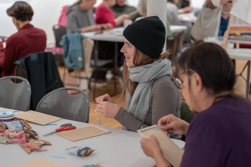 Weaving Stories: a Workshop for Craft in Chicago from the 1970s-80s and Beyond