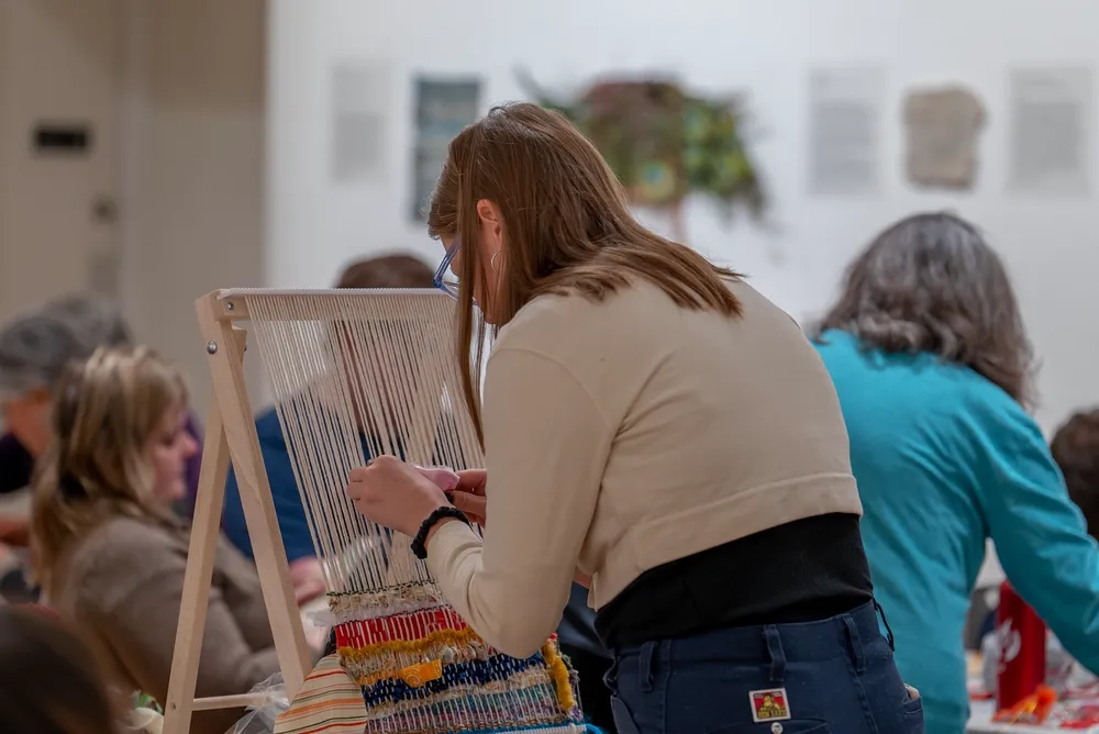 Weaving Stories: a Workshop for Craft in Chicago from the 1970s-80s and Beyond