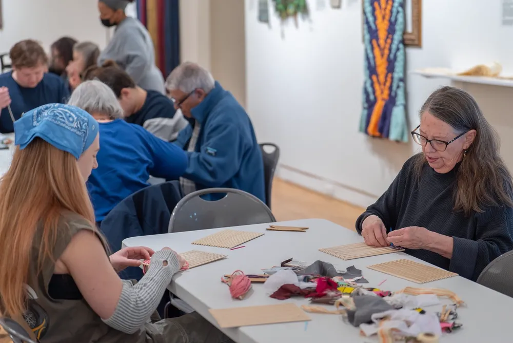 Weaving Stories: a Workshop for Craft in Chicago from the 1970s-80s and Beyond