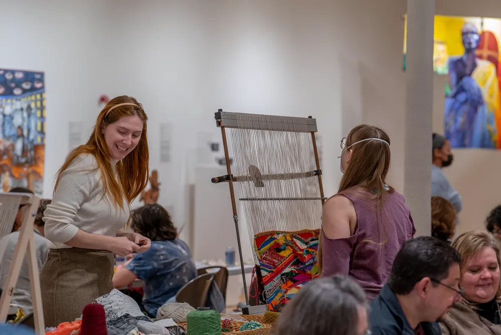 Weaving Stories: a Workshop for Craft in Chicago from the 1970s-80s and Beyond