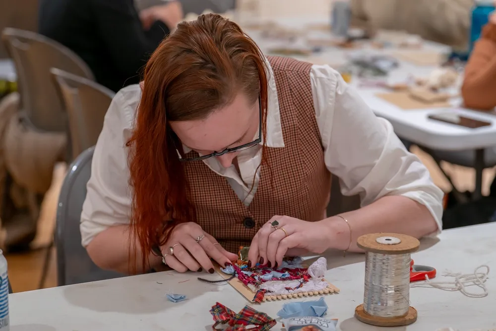 Weaving Stories: a Workshop for Craft in Chicago from the 1970s-80s and Beyond