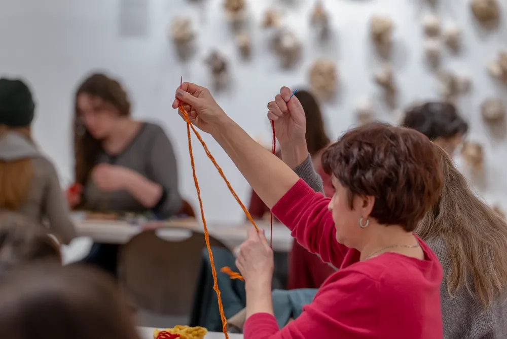 Weaving Stories: a Workshop for Craft in Chicago from the 1970s-80s and Beyond