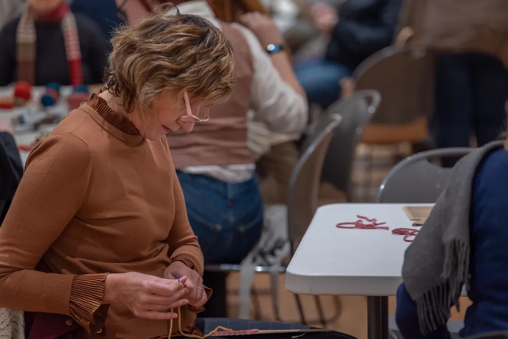Weaving Stories: a Workshop for Craft in Chicago from the 1970s-80s and Beyond