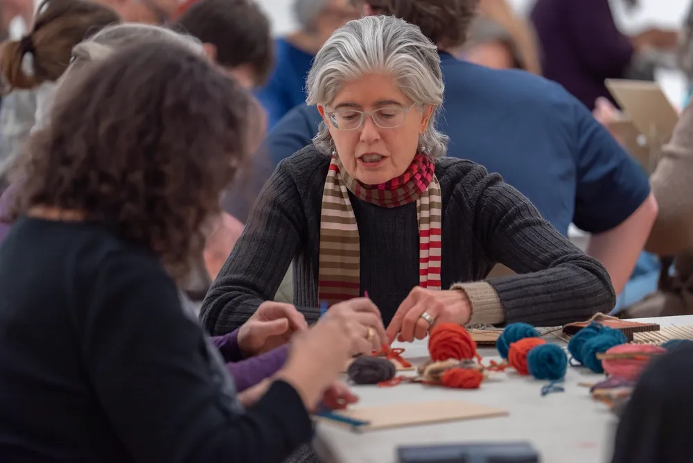 Weaving Stories: a Workshop for Craft in Chicago from the 1970s-80s and Beyond