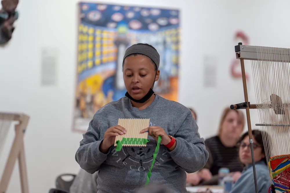 Weaving Stories: a Workshop for Craft in Chicago from the 1970s-80s and Beyond