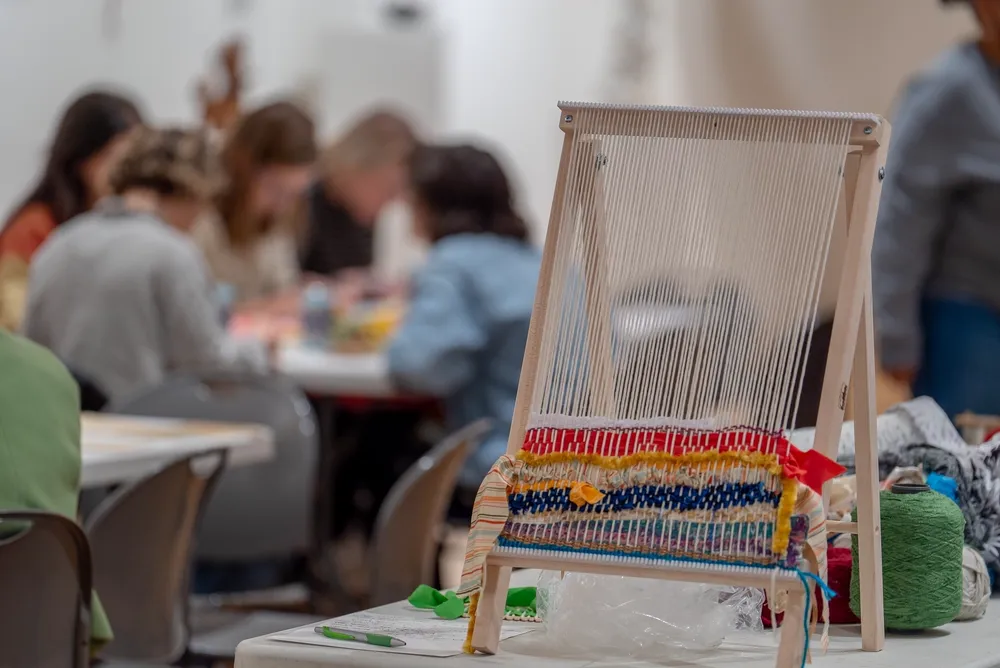 Weaving Stories: a Workshop for Craft in Chicago from the 1970s-80s and Beyond