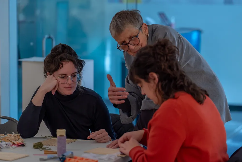 Weaving Stories: a Workshop for Craft in Chicago from the 1970s-80s and Beyond