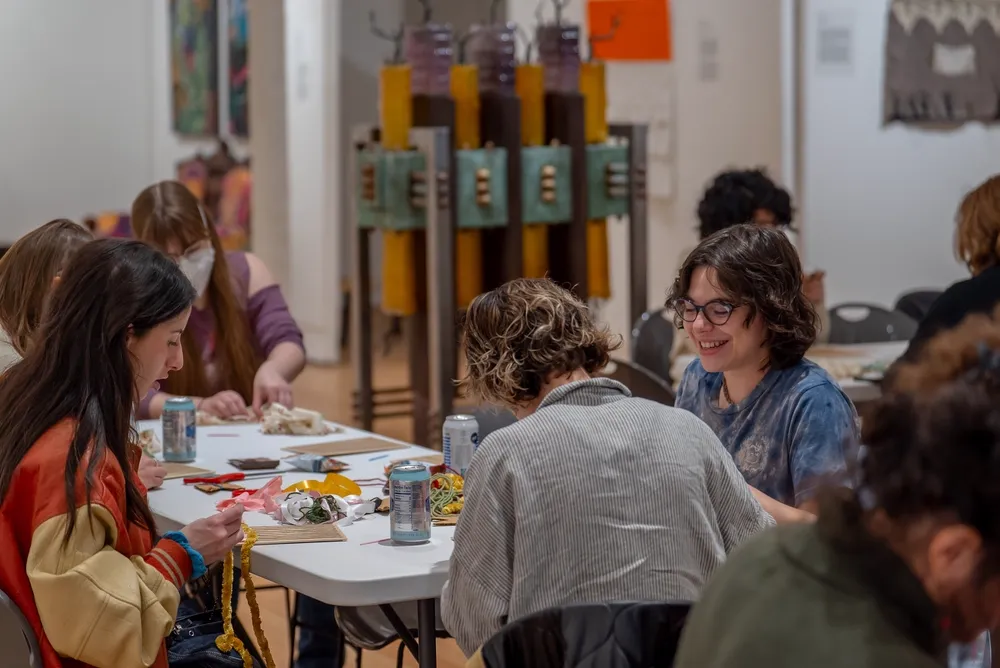 Weaving Stories: a Workshop for Craft in Chicago from the 1970s-80s and Beyond