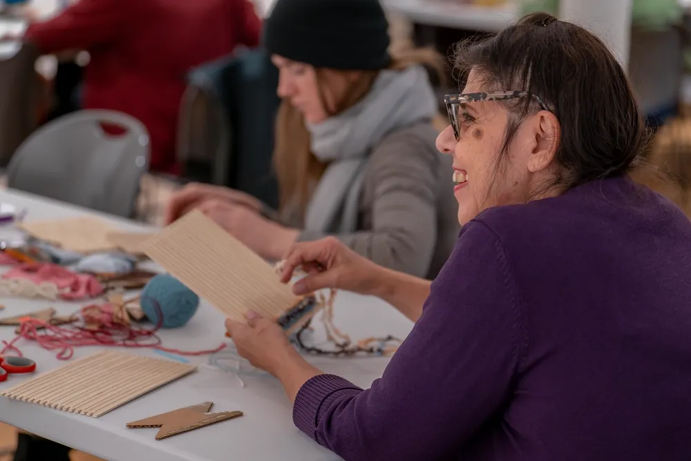 Weaving Stories: a Workshop for Craft in Chicago from the 1970s-80s and Beyond