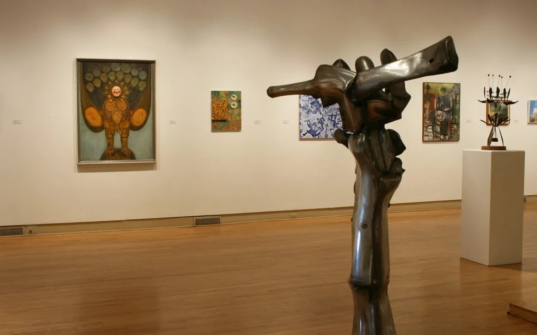 Installation view or artwork from Chicago Connection – Artists from the Post War Period